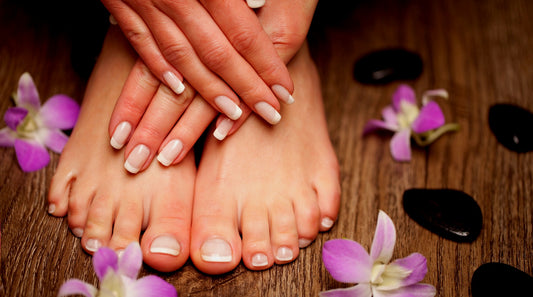 Manicura y pedicura tradicional balinesa con productos naturales